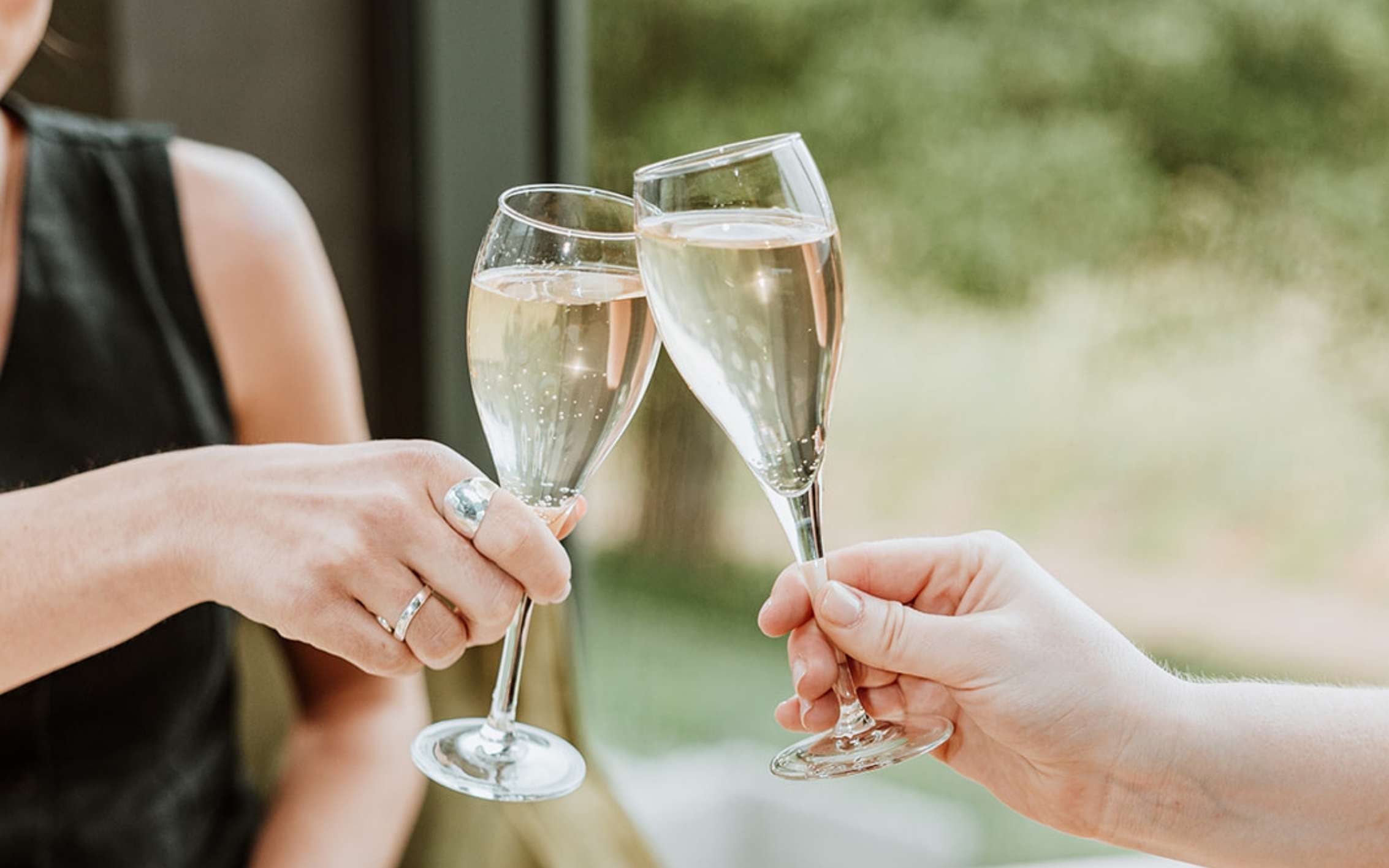 Love in the Lounge: Valentine’s Drinks & Live Music - Saturday 14th February