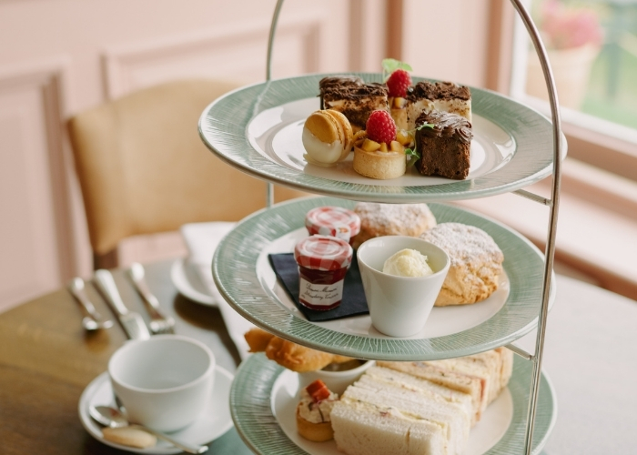 Afternoon tea for one