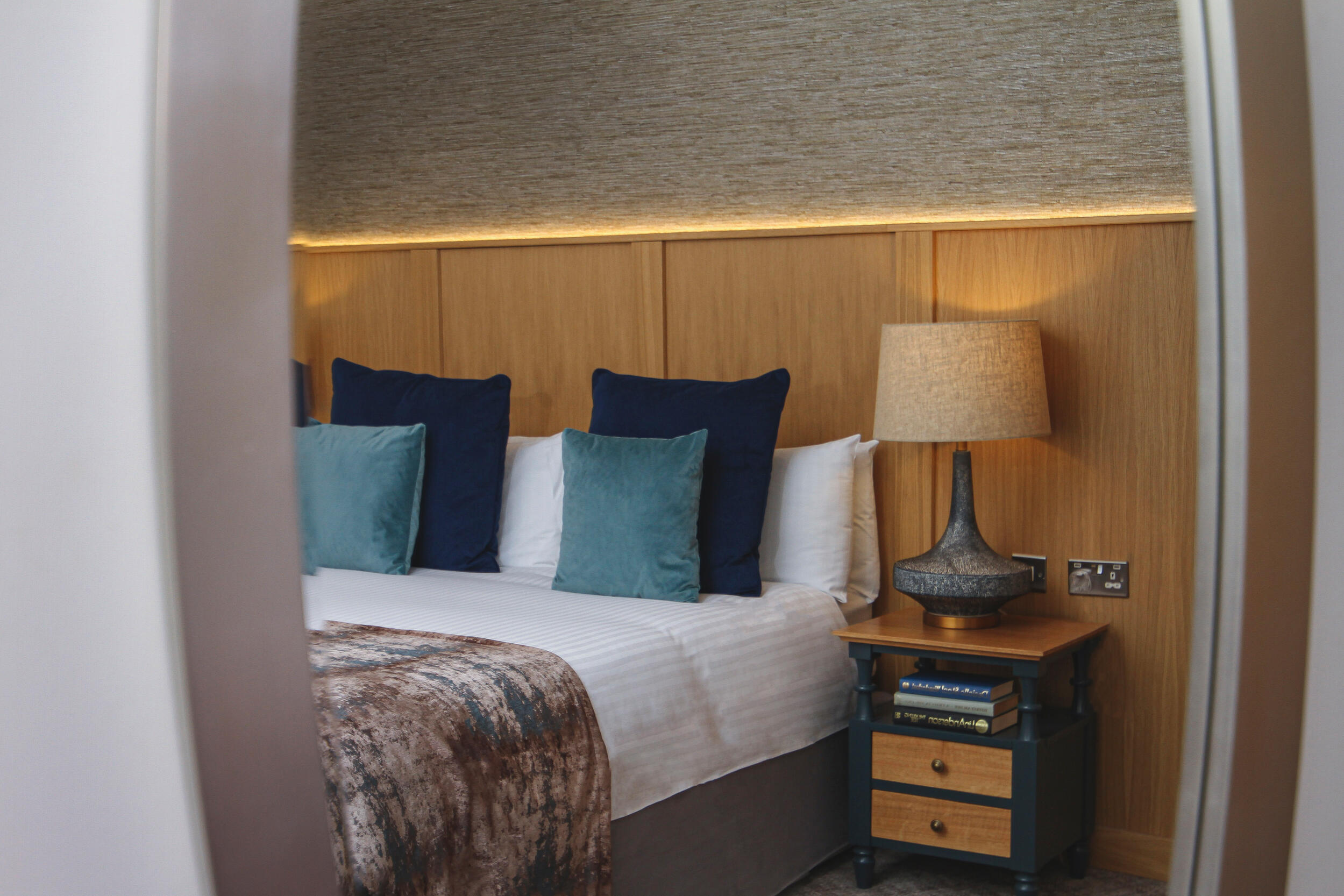 Stay & Breakfast November - March | Courtyard Room