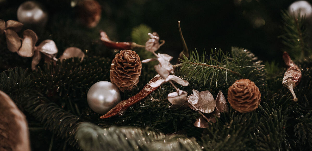 Taller de Coronas Navideñas