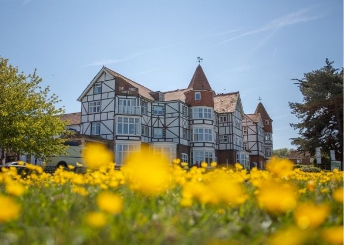 Bed & Breakfast Stay at the Links Country Park Hotel