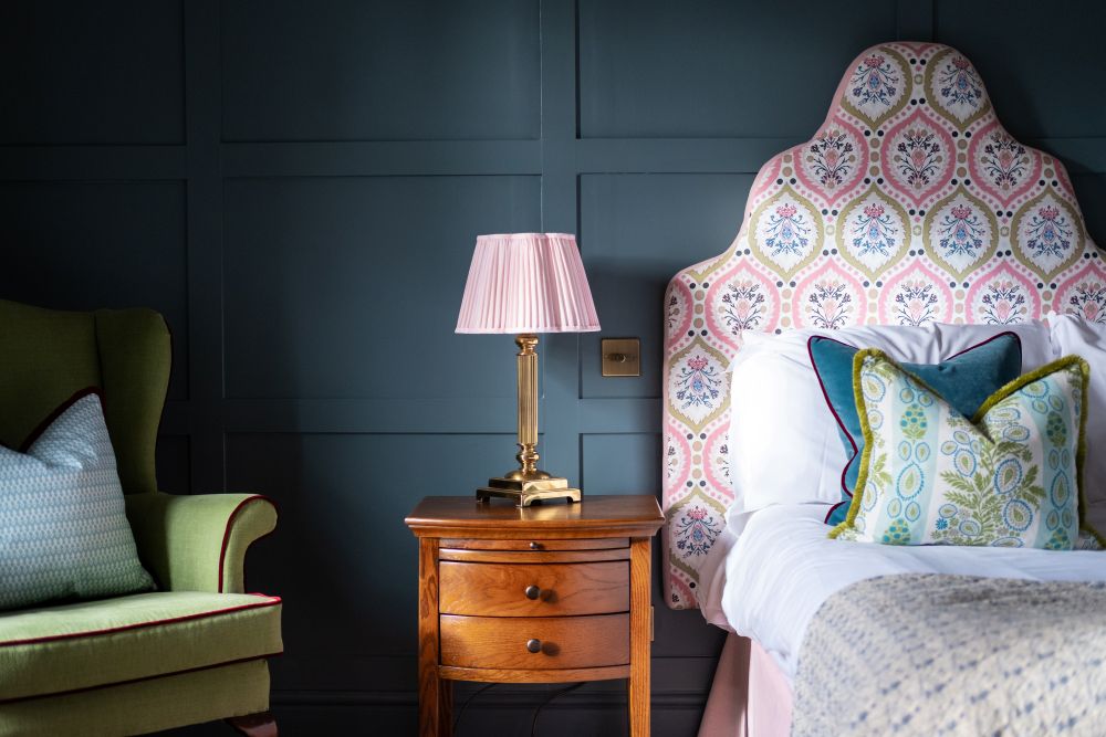 A Comfy Overnight Stay On The Coast