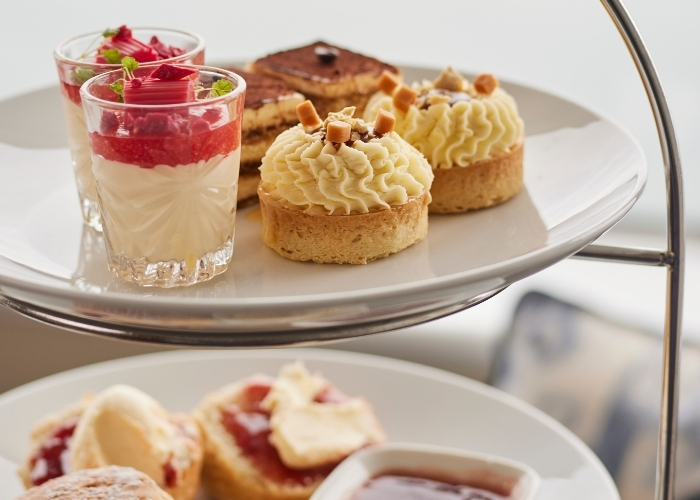 Afternoon tea for one