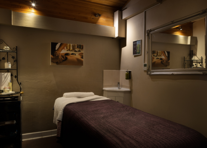 Relaxing Face and Back Spa Ritual (Friday - Sunday)