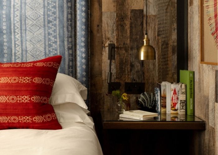Midweek Escape to the Beach - Snug Cabin