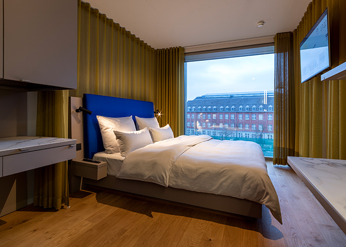 Wertgutschein b'mine Düsseldorf mit Zimmermotiv Smart Double