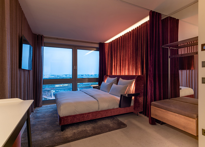 Wertgutschein b'mine Frankfurt Airport mit Zimmermotiv Smart Double