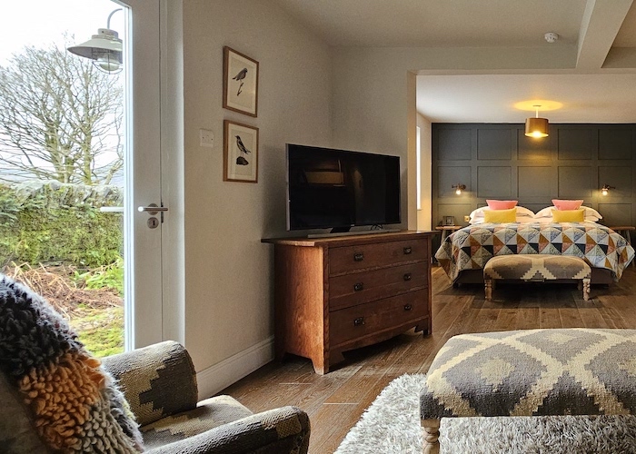 Two Night Weekend Stay Package (Suite)
