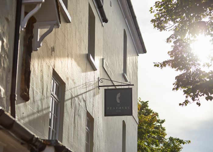 Midweek Bed and Breakfast (Woodstock Room)