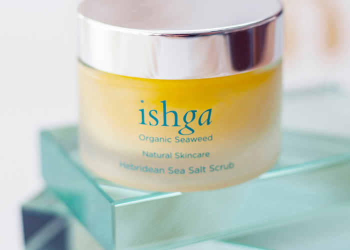 Express 25-minute Treatments - Salt and Oil Scrub (Friday - Sunday)