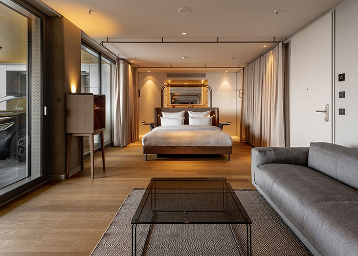 Wertgutschein b'mine Frankfurt Airport mit CarLoft-Motiv