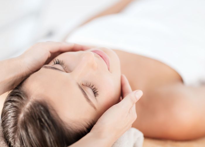 A Medik8 facial (50 minutes)