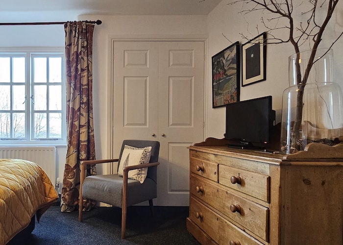 Two Night Weekend Stay Package (Original Room)